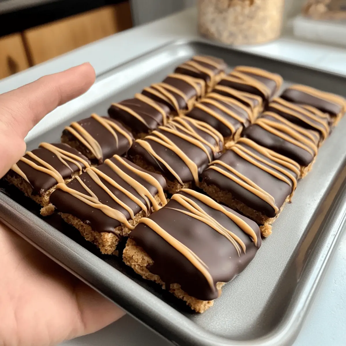 Decadent Buckeye Graham Crackers for a No-Bake Delight